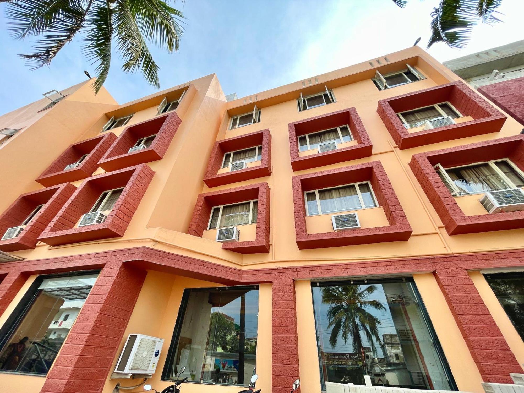 Hotel Rockbay, Puri Swimming-Pool, Near-Sea-Beach-And-Temple Fully-Air-Conditioned-Hotel With-Lift-And-Parking-Facility Εξωτερικό φωτογραφία