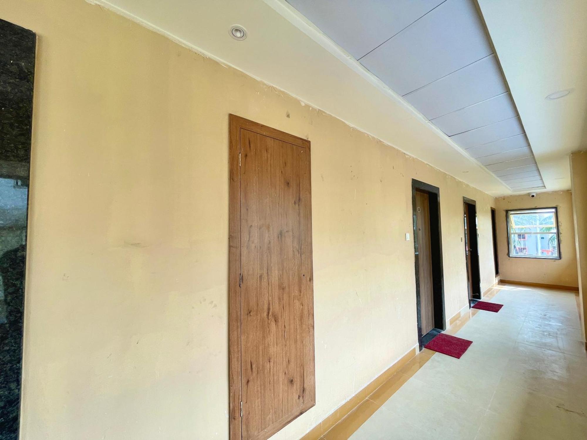 Hotel Rockbay, Puri Swimming-Pool, Near-Sea-Beach-And-Temple Fully-Air-Conditioned-Hotel With-Lift-And-Parking-Facility Εξωτερικό φωτογραφία
