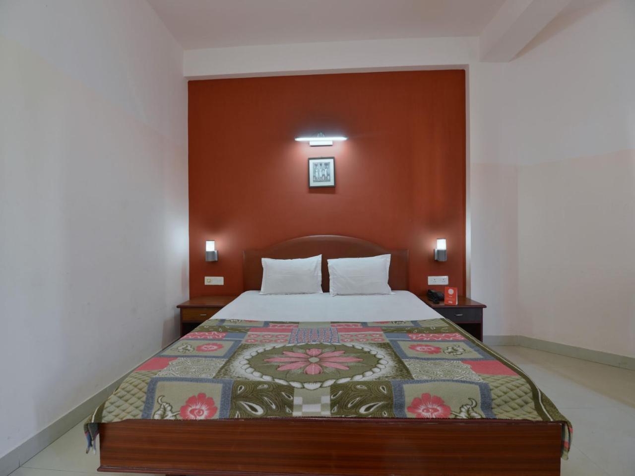 Hotel Rockbay, Puri Swimming-Pool, Near-Sea-Beach-And-Temple Fully-Air-Conditioned-Hotel With-Lift-And-Parking-Facility Εξωτερικό φωτογραφία